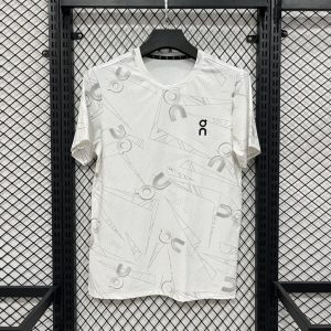 Playera On Cloud Performance Training Blanca